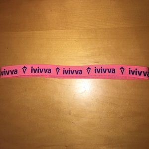 💕ivivva headband 💜