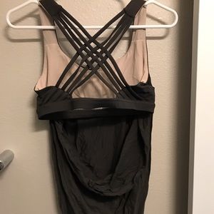 Lululemon tank!