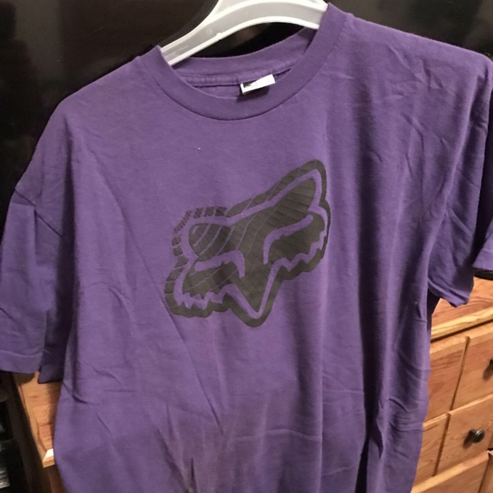 Men's purple fox tee shirt