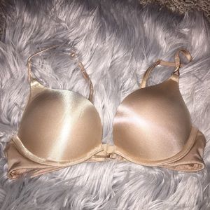 Victoria's Secret Intimates & Sleepwear - VS bombshell bra Victoria's Secret Intimates & Sleepwear - VS bombshell bra
