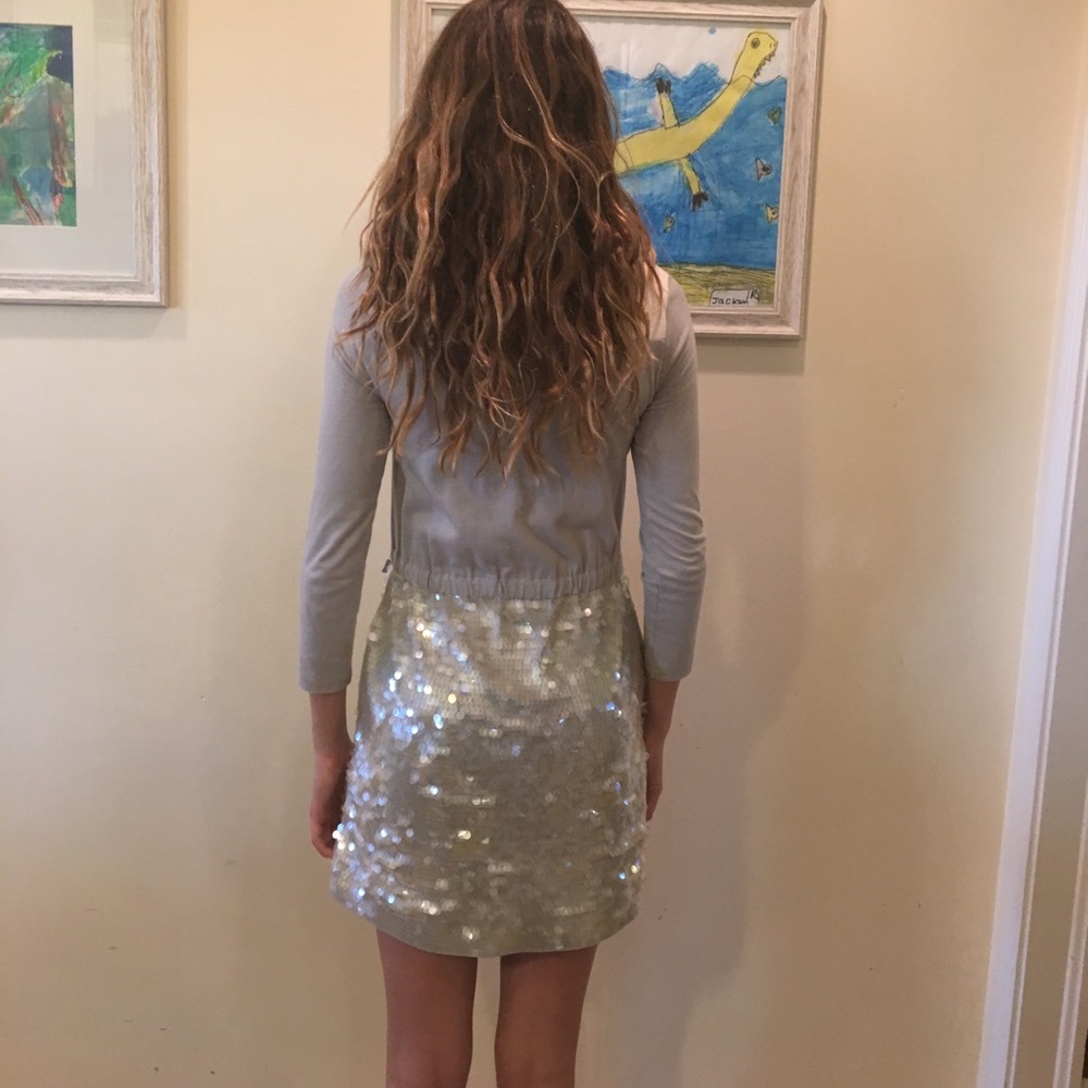Dress with sequin skirt and bow design in corner - Picture 2 of 2