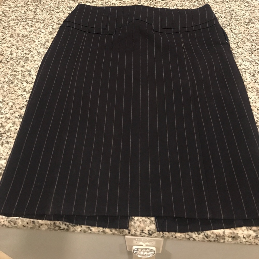 Express Size 0 Navy Pinstripe Skirt
