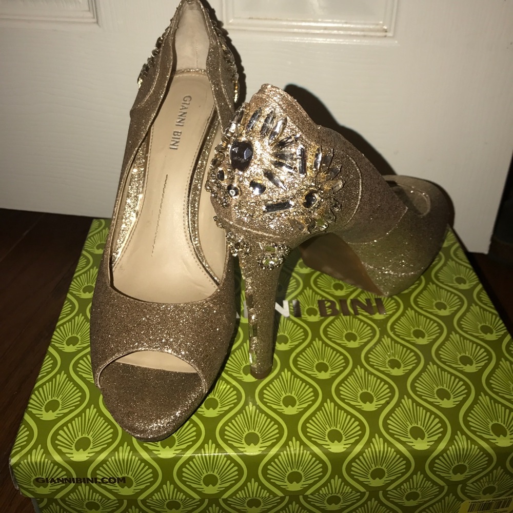 Gianni Bini Heels!