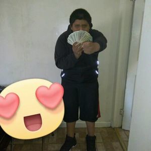 Meet your Posher, Maxho