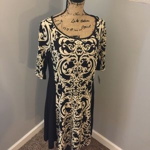 Black and Cream Short Sleeve Print Dress