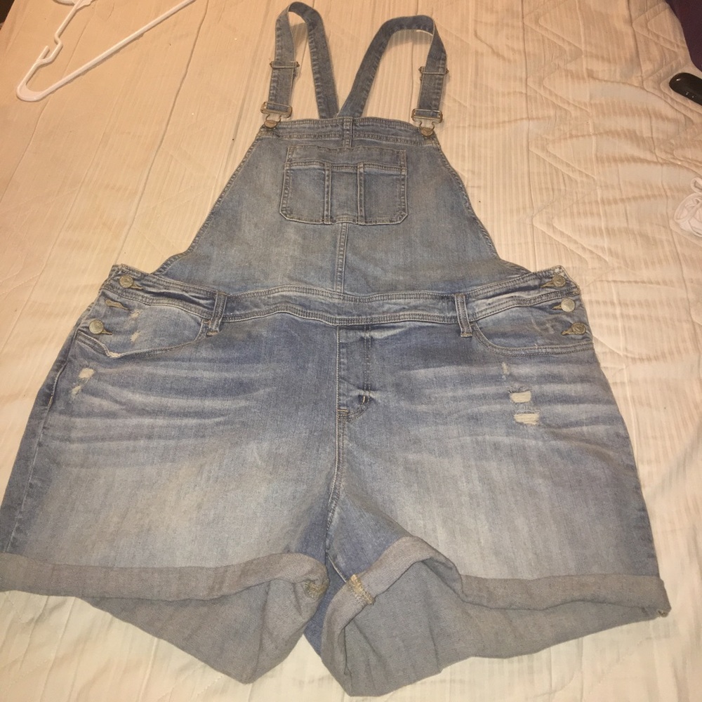 NWT torrid overall/shorts