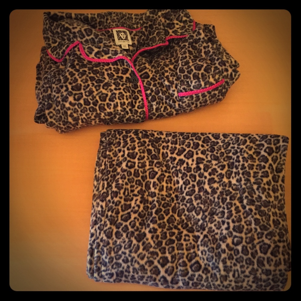 CCO PRICE ⬇️ Anne Klein Fleece Pajama Set