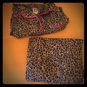 CCO PRICE ⬇️ Anne Klein Fleece Pajama Set