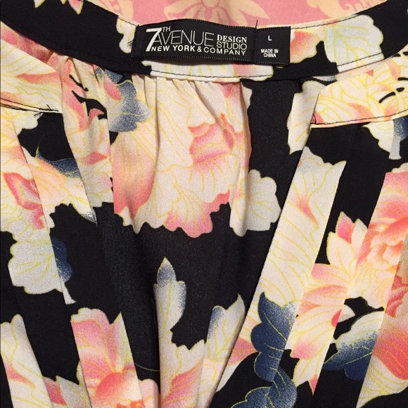 New York & Company floral kimono sleeved blouse - Picture 5 of 5