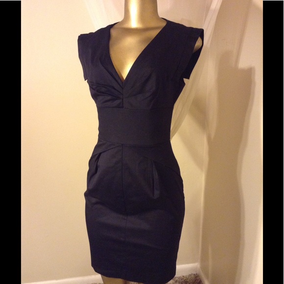 WAREHOUSE Dresses & Skirts - 🌹🌹🌹 FASHION STAPLE LITTLE BLACK DRESS 🌹🌹🌹