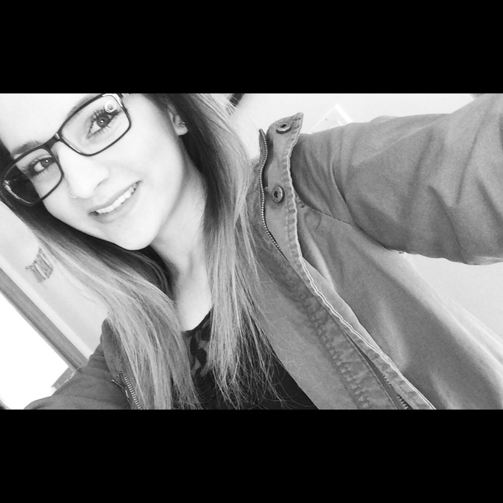 Meet your Posher, Alyssa