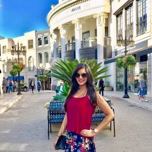 Meet your Posher, Monica