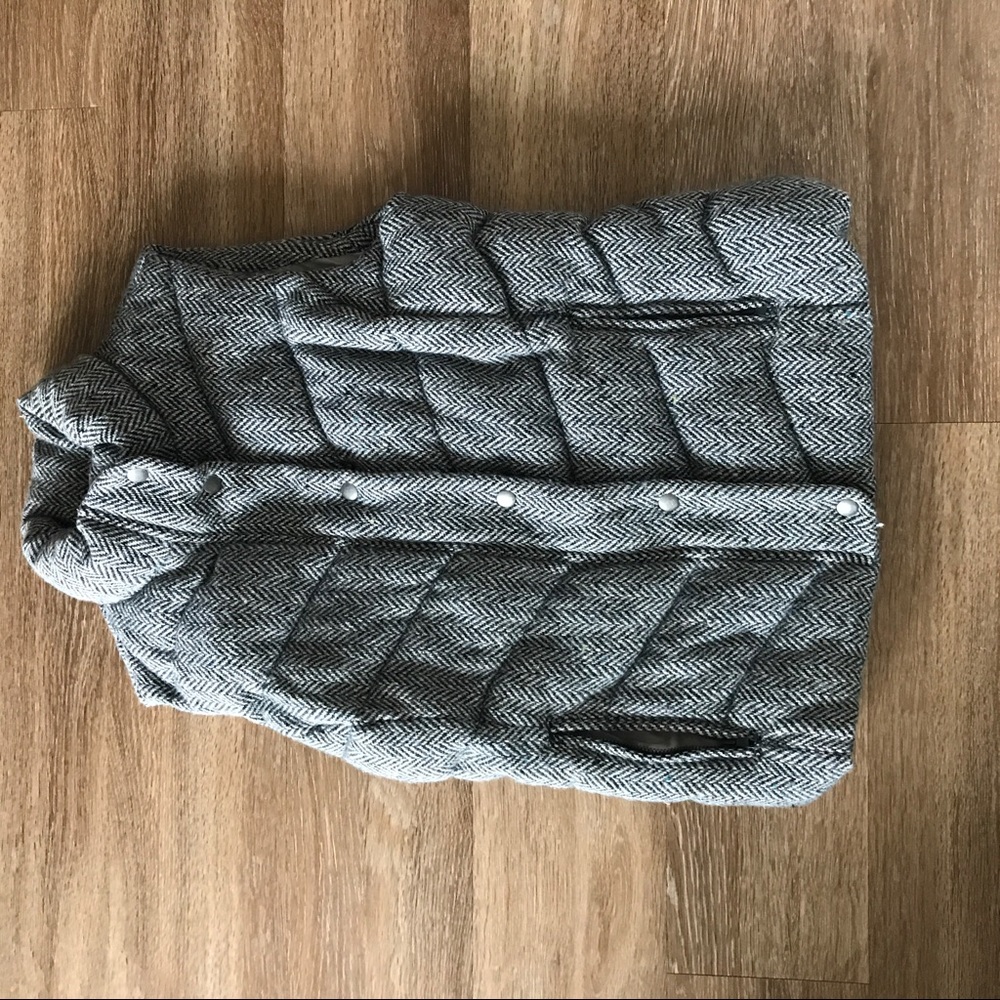 GAP herringbone vest