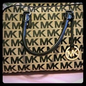 Michael Kors MK signature large canvas bag