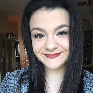 Meet your Posher, Faith