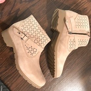 Teva Delavina Ankle Bootie