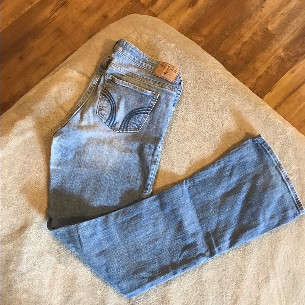 Hollister jeans. Light wash