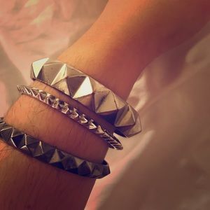 stud & spike silver bracelet set