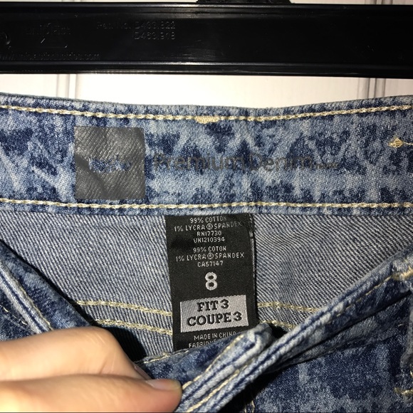 Aztec Print Denim Capris - Picture 2 of 3