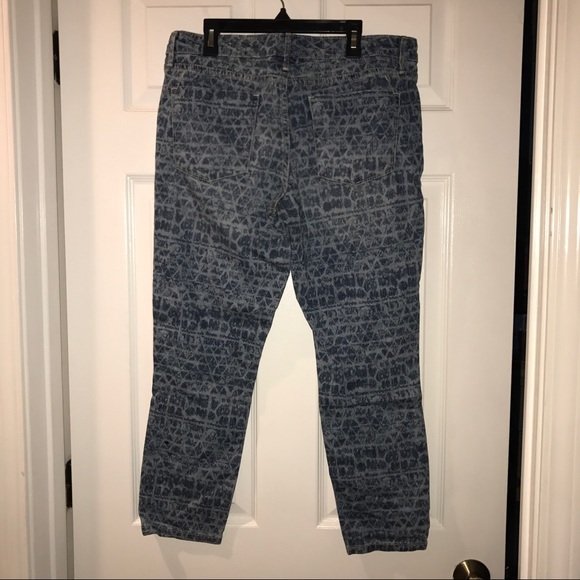 Aztec Print Denim Capris - Picture 3 of 3
