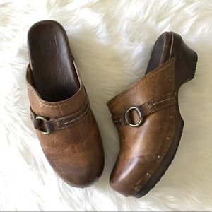 Frye leather clogs