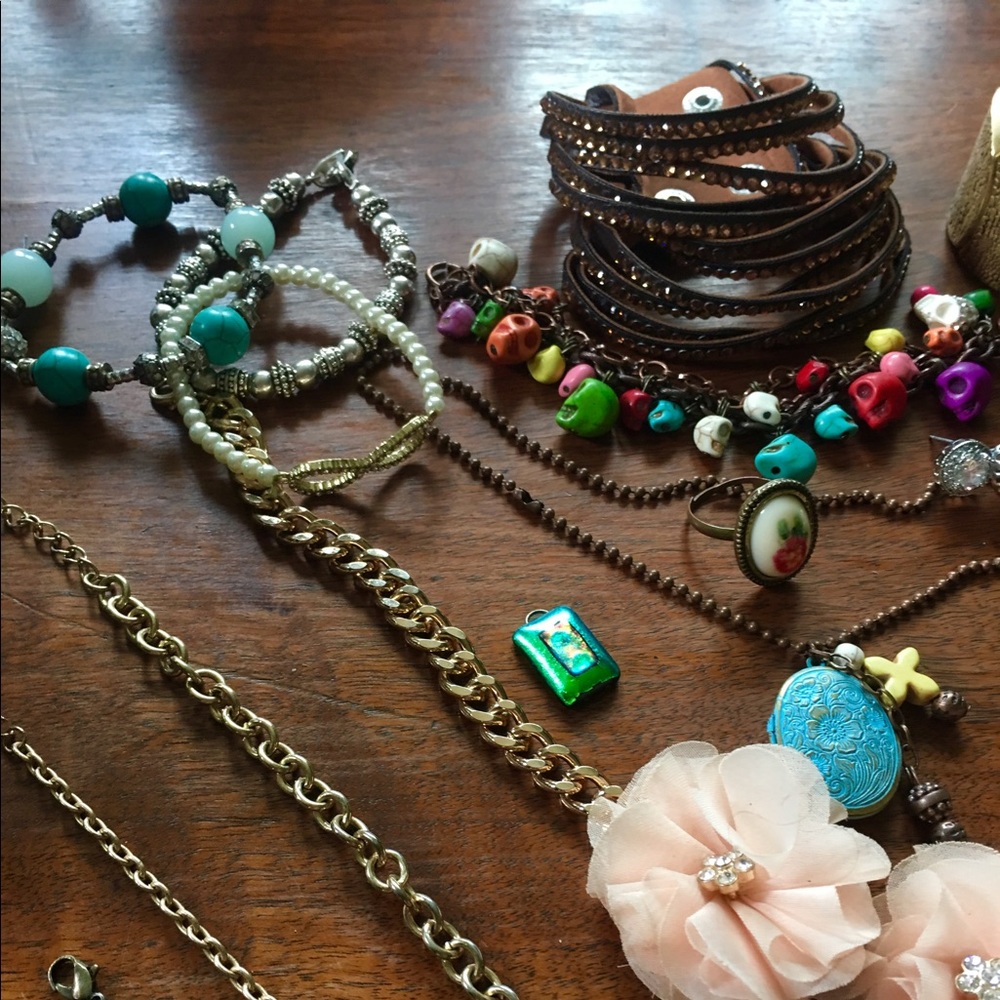 Jewelry Bundle - Picture 3 of 5