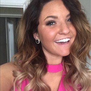 Meet your Posher, Abby