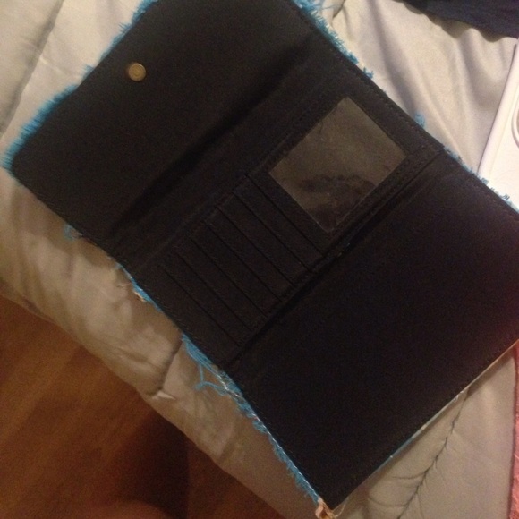 Wallet - Picture 2 of 3