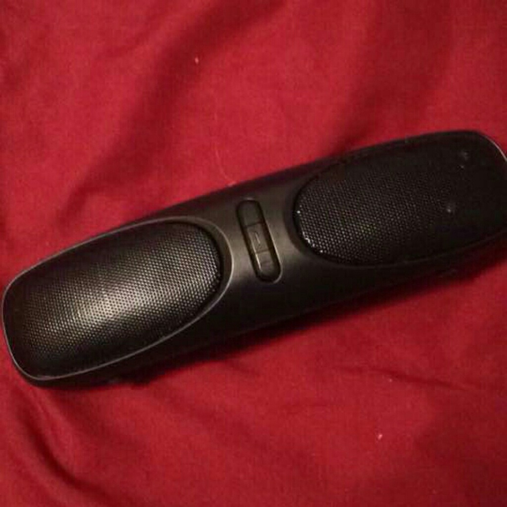 Vivitar (speaker)