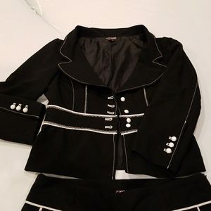 Black and White Form Fitting Pant Suit