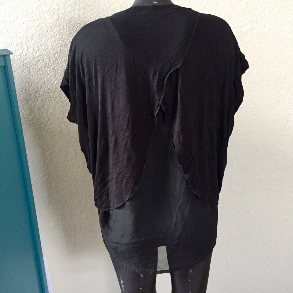 Kim & Cami sheer back top