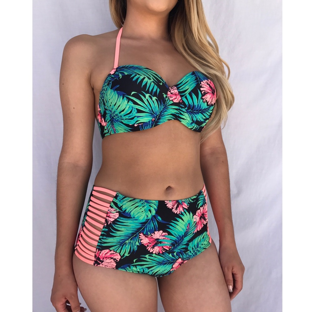 SOLD❤️High waisted swimsuit
