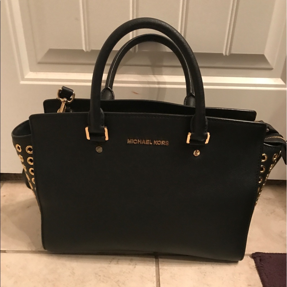 ‼️Flash Sale‼️ Michael Kors Large Selma grommet