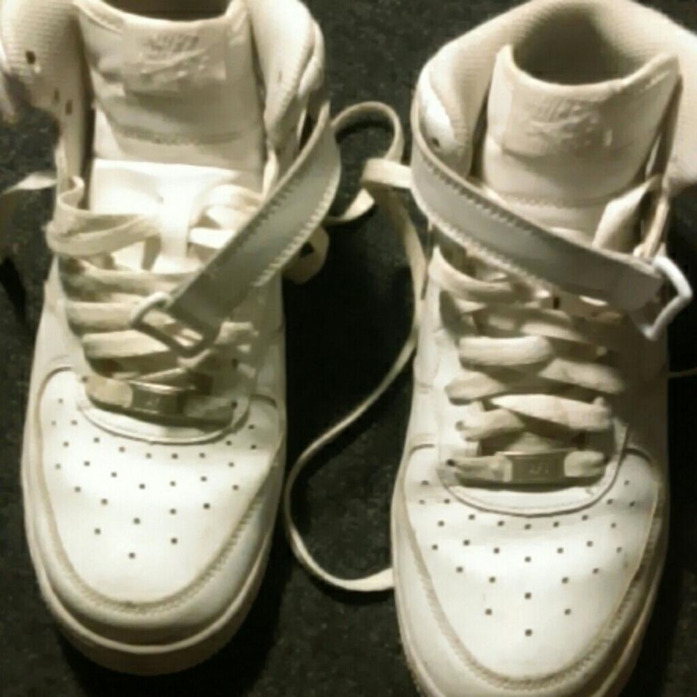 NIKE AIR FORCE 1 HIGH TOP ALL WHITE