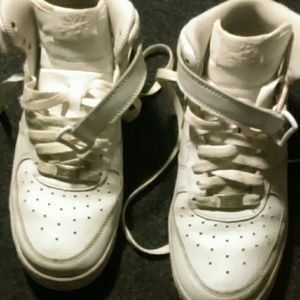 NIKE AIR FORCE 1 HIGH TOP ALL WHITE