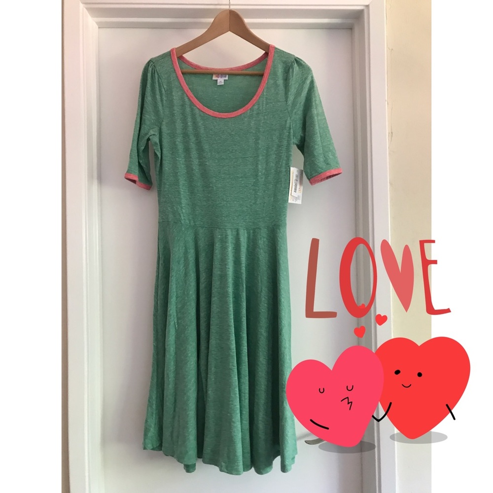 Lularoe Nicole Medium