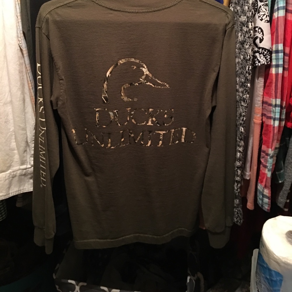 Long sleeve ducks unlimited t shirt