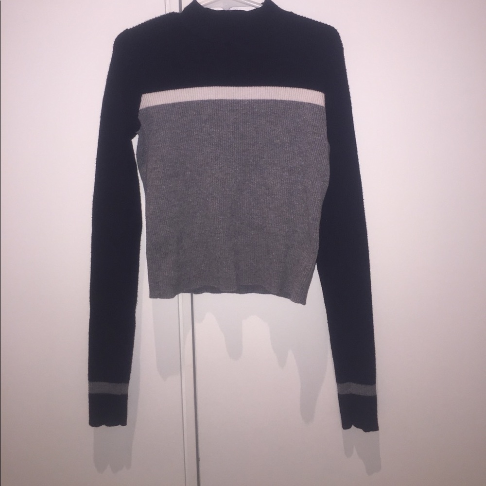 Brandy Melville sweater