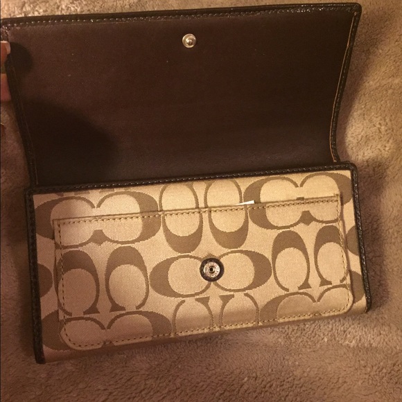 Authentic Coach Wallet - Picture 2 of 4