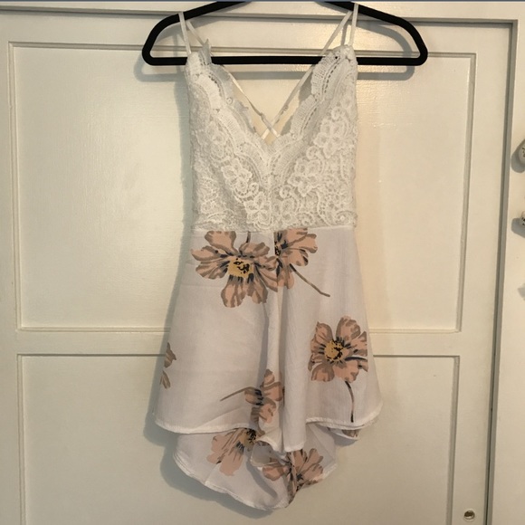 Romper - Picture 2 of 2