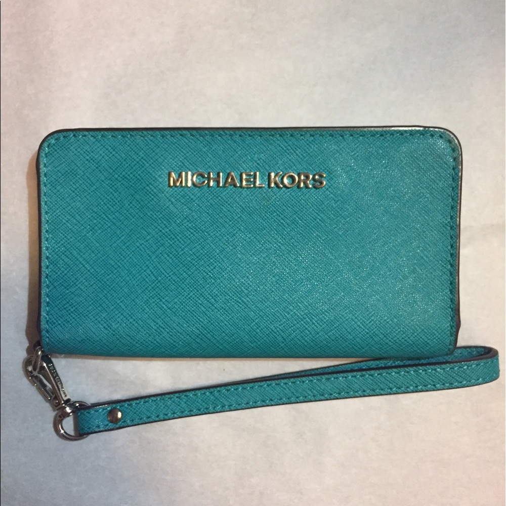 Michael Kors wristlet