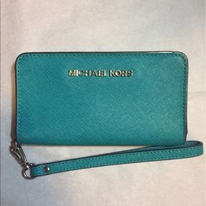 Michael Kors wristlet