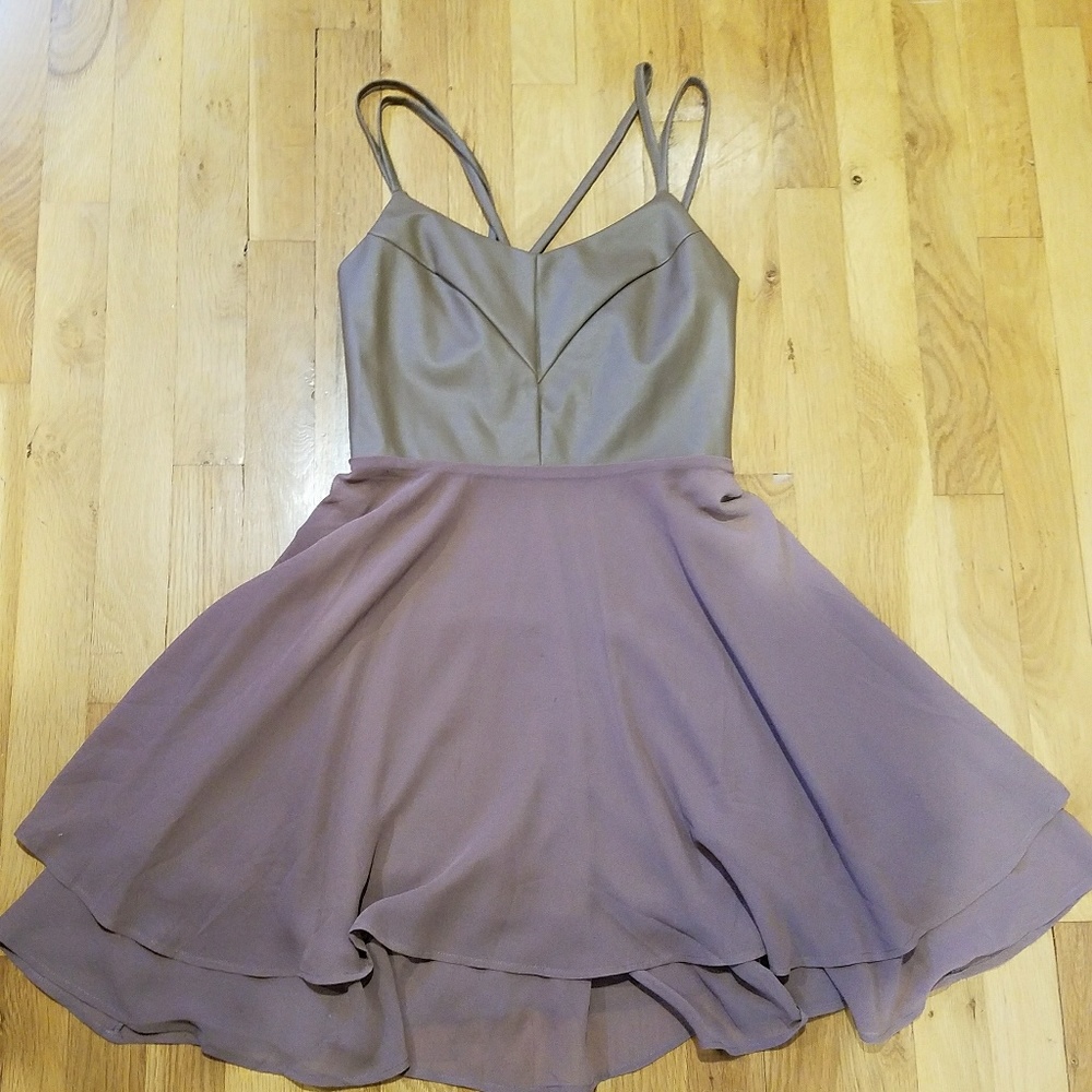 Dress - Picture 2 of 2