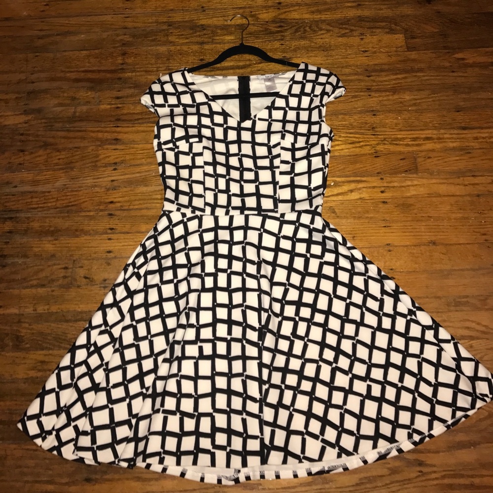 Black and white Bar III party dress