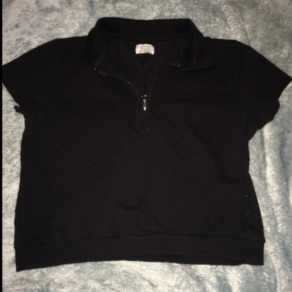 Black polo crop top ZARA