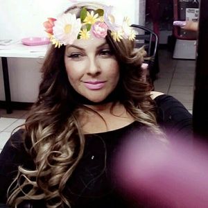 Meet your Posher, Belle