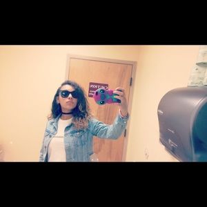 Meet your Posher, Zoie