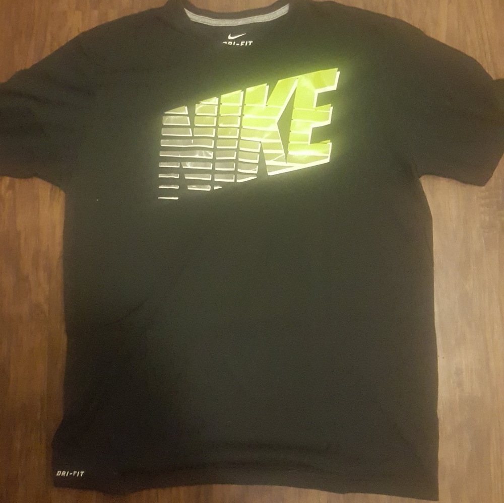 Nike Dri-Fit Tee