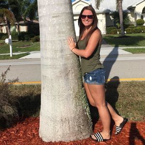 Meet your Posher, Kelli