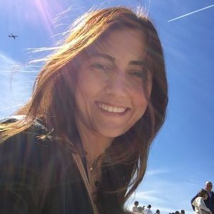 Meet your Posher, Dilek